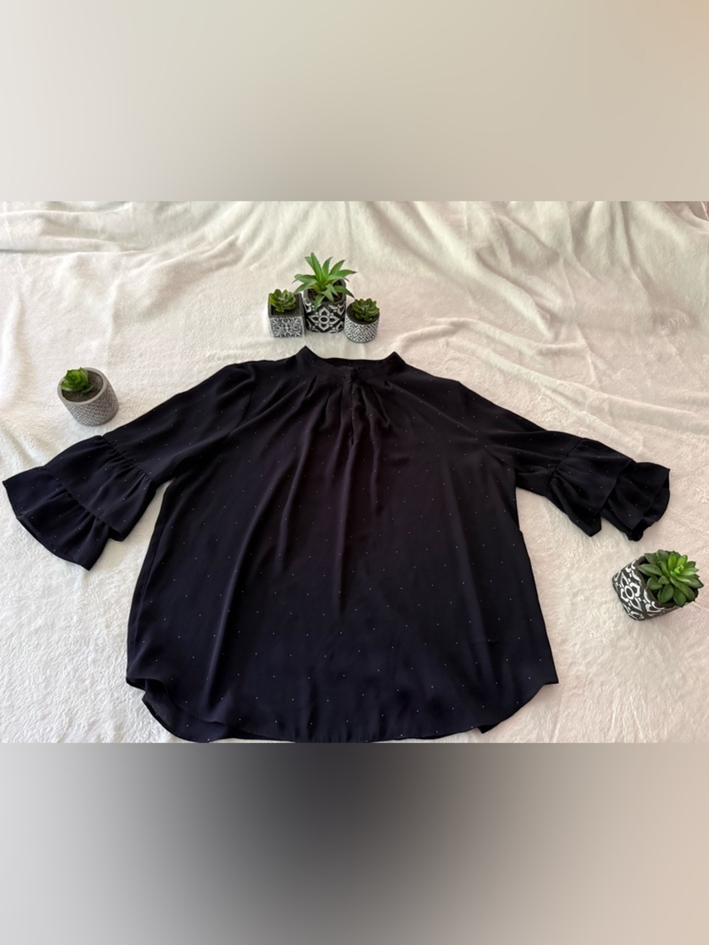Ann Taylor Gold Small Dots Navy Blue Tier Ruffle Sleeves Blouse XL
